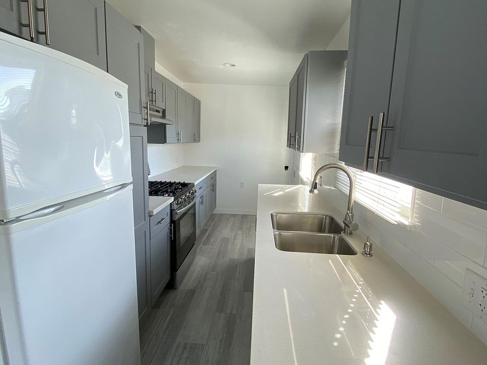 1st image of 48 W Park Row Ave