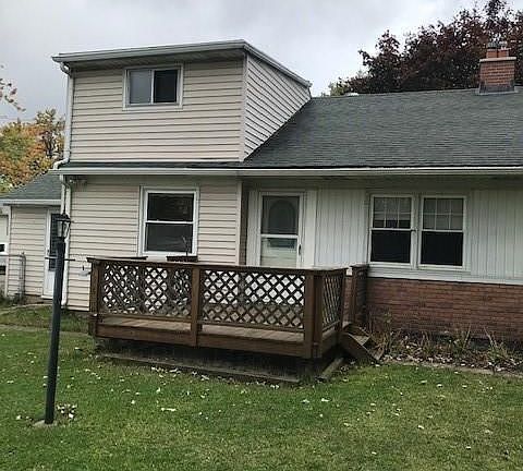 4th image of 17 Starcrest Dr #19