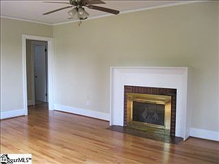3rd image of 33 Hindman Dr