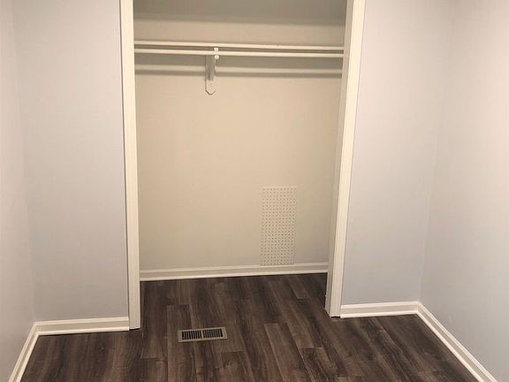 5th image of 536 Buttinger Pl APT A