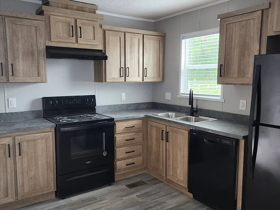 37 Parkview Dr