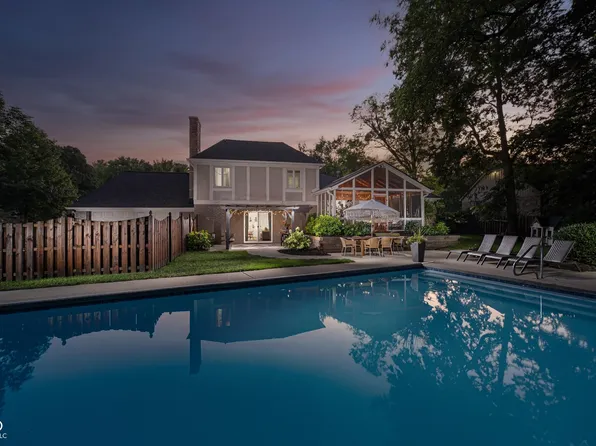 11909 Rolling Springs Dr, Carmel, IN 46033