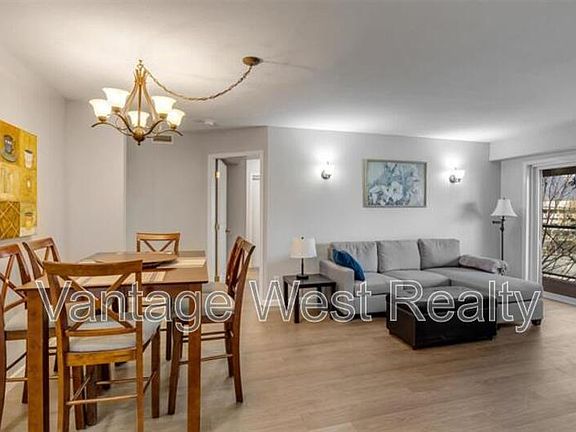 3rd image of 3115 De Montreuil Ct #303
