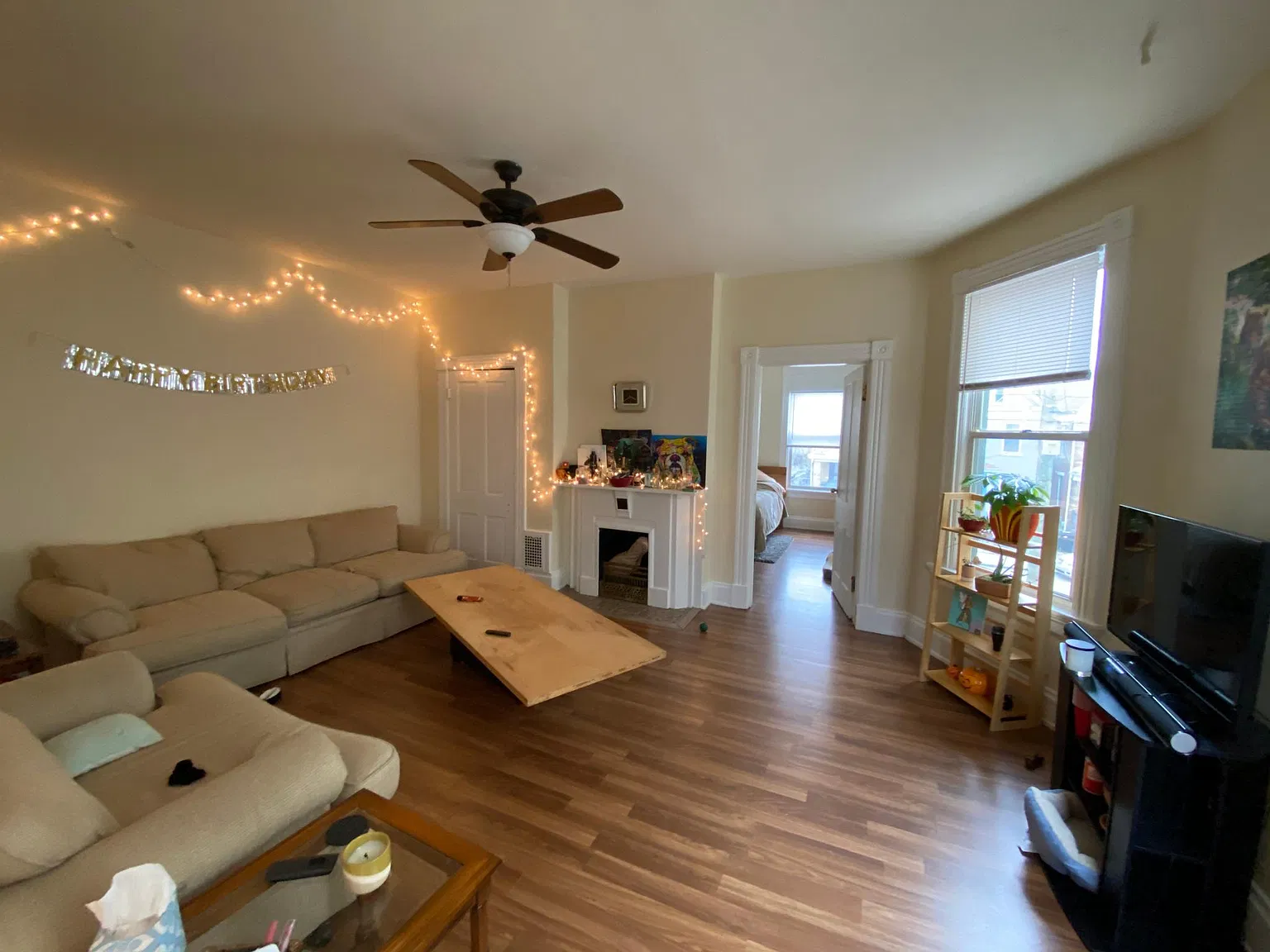 5 bed, 2300 sqft, $3,595 — Photo 1