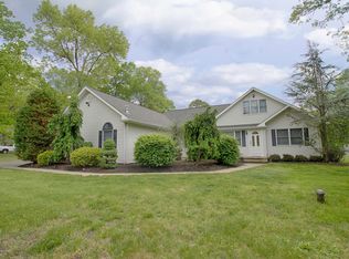 561 Oaktree Ln, Jackson, NJ 08527