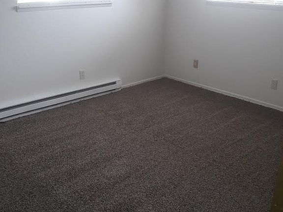 5th image of 704 Norman Avenue Northeastunit #3