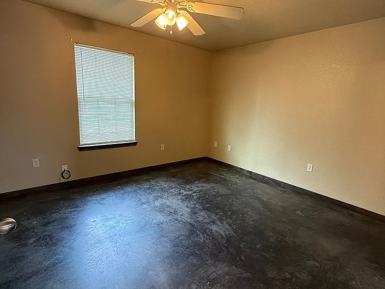 Lacy Loft — Photo 18