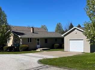 5203 W Ridge Rd, Erie, PA 16506