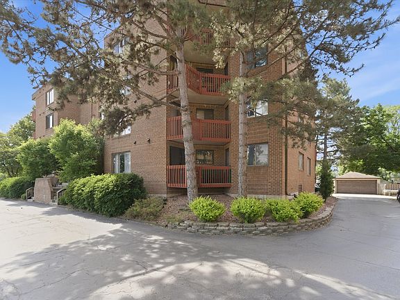 4th image of 6401 Pershing Rd APT 105