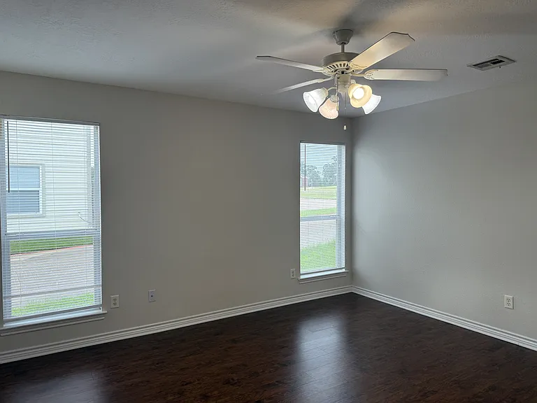 4039 Southern Trace Dr — Photo 17