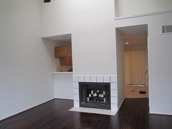 3rd image of 501 Parkway Blvd