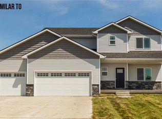 1013 Ballard Dr, Huxley, IA 50124