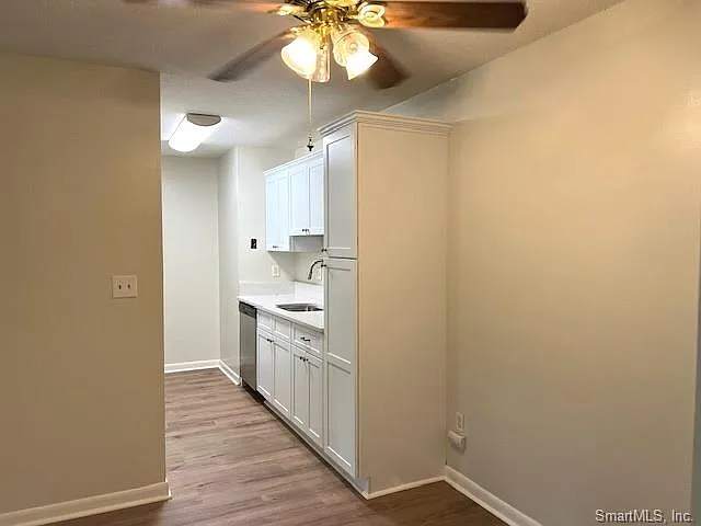 4 Woodland Dr — Photo 6