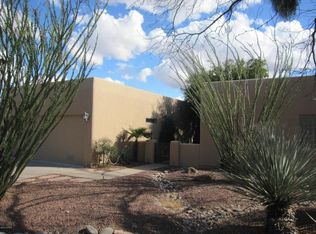 901 W Camino Delicias, Green Valley, AZ 85614