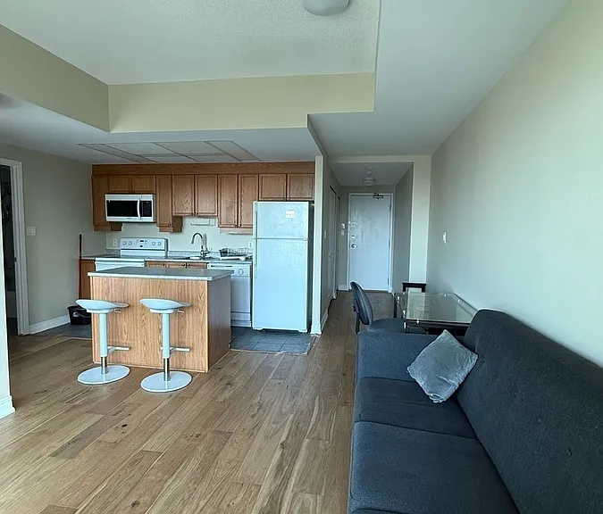 134 York St #805 — Photo 14