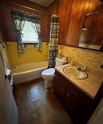 4th image of 462 Ferdinand St