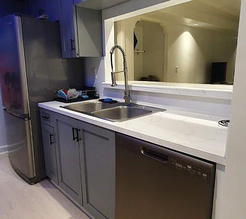 5th image of 1717 N Bayshore Dr APT 3453