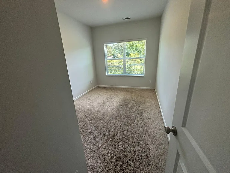 140 Fideaux Blvd — Photo 24