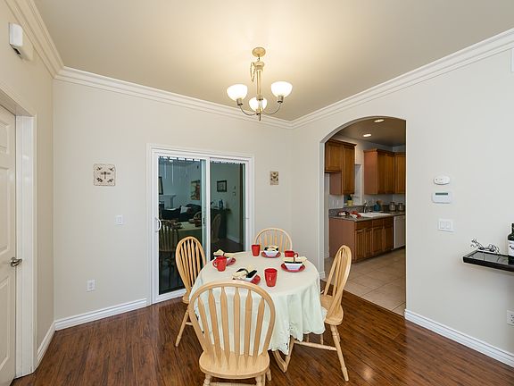 4th image of 225 N Alhambra Ave Unit 3