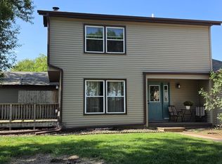 841 S Country Club Dr, York, NE 68467