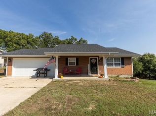 412 Fleetwood Dr, Waynesville, MO 65583
