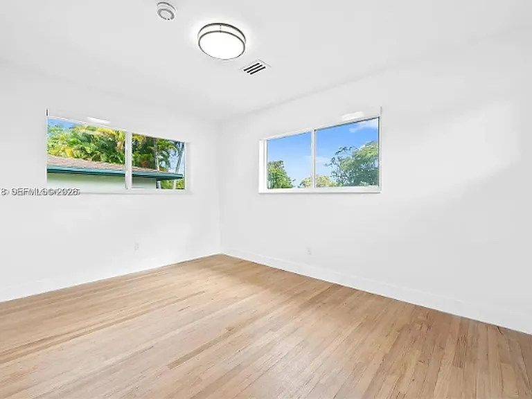3410 Cleveland St — Photo 18