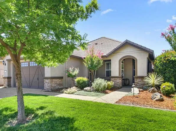 8104 Peak Forest Way, Elk Grove, CA 95757