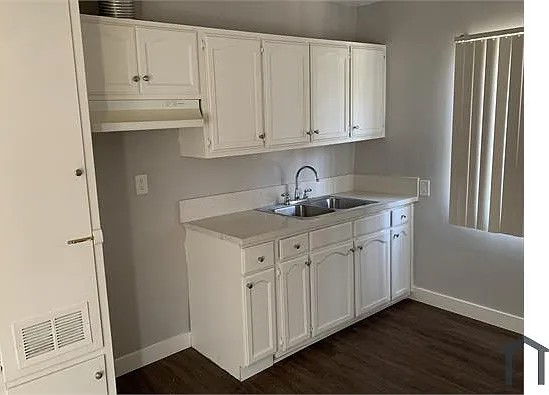 117 E 95th St #117 — Photo 3