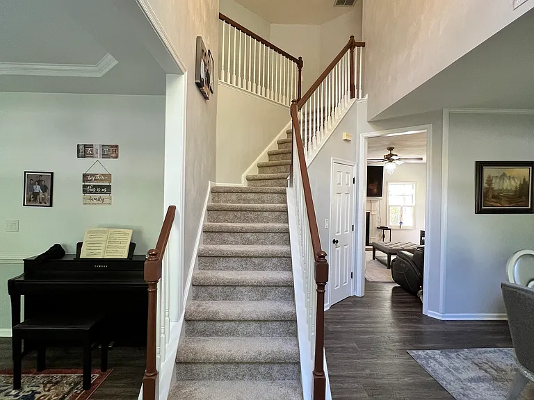 812 Bryson Arch — Photo 18