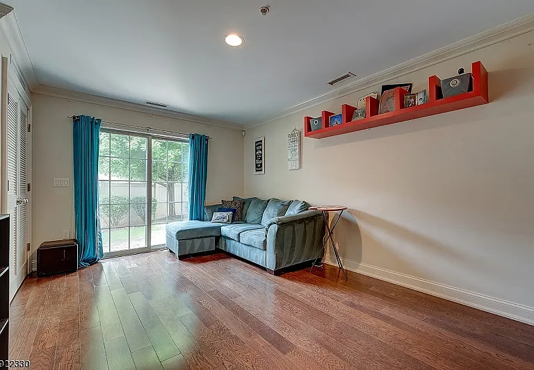 1625 Paterson Plank Rd #11 — Photo 4
