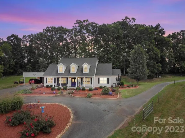 3232 W Stagecoach Trl, Shelby, NC 28150