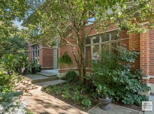 2129 Scarlet Oak Ln, Lisle, IL