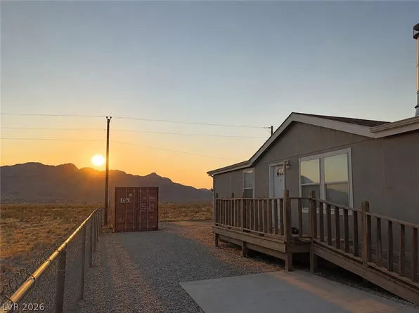 6440 N Park Retiro, Pahrump, NV 89060