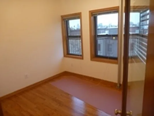 Rented by Garfield Realty  | media 14