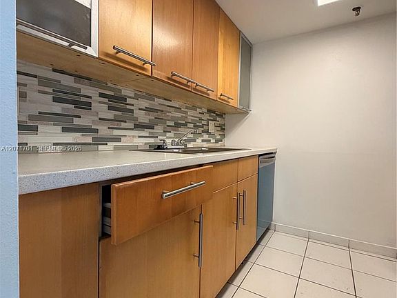 2nd image of 1010 NW 11th St APT 507