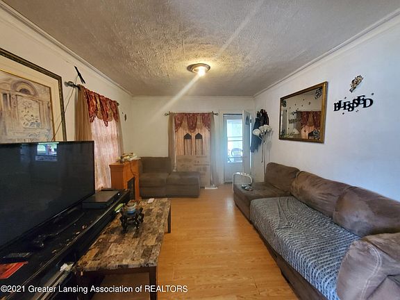 2nd image of 1704 New York Ave
