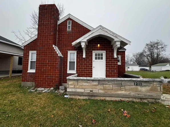 1211 & 1209 W Main St, Mitchell, IN 47446