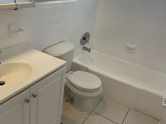 4th image of 1104 NW 5th Ave #1