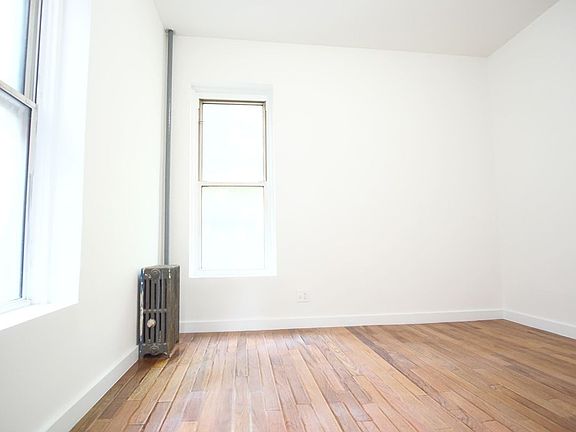 3rd image of 715 Lexington Ave APT 3