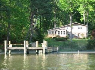 1119 Little Neck Rd, Virginia Beach, VA 23452