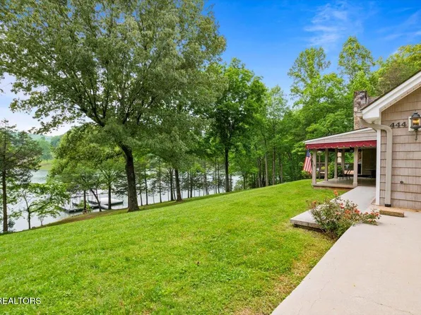444 Chapman Village Ln, La Follette, TN 37766