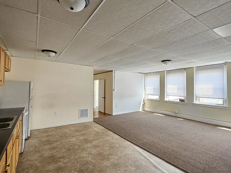 312 Sycamore St #12 — Photo 2