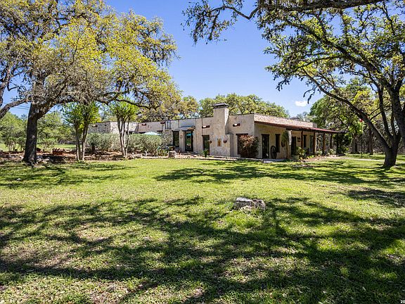 3rd image of 132 Ridge