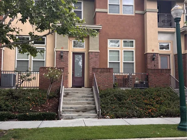 619 W 1st St, Claremont, CA 91711