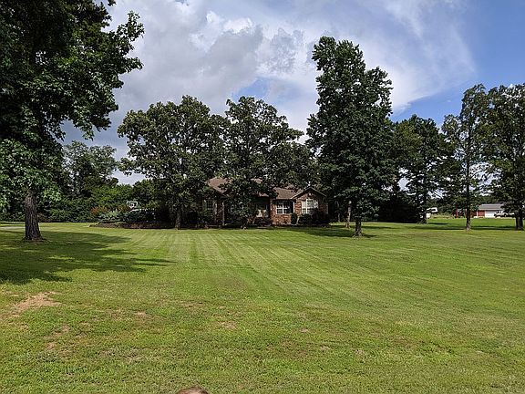 2nd image of 80 Mariwood Ln