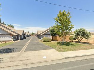 811 W Tulare Rd #819A, Lindsay, CA 93247