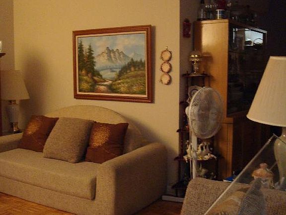 4th image of 1318 W Lunt Ave #301