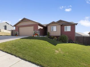 920 Summerfield Dr, Rapid City, SD 57703
