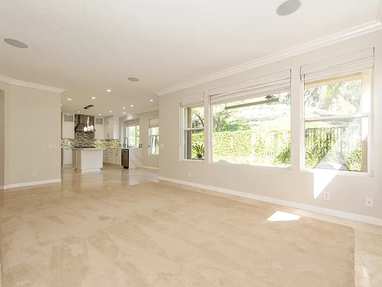 6 Westchester Ct — Photo 23