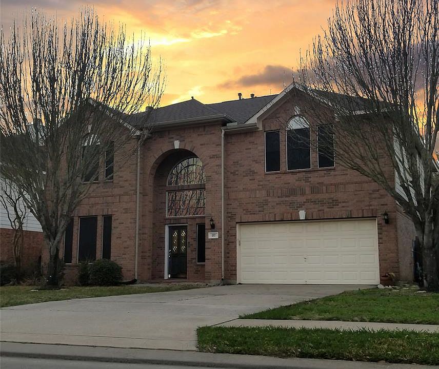 1st image of 217 Cay Crossing Ln